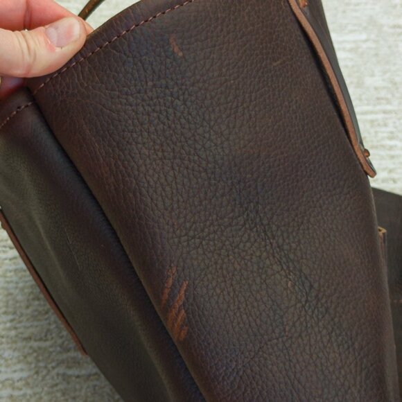 GFG Large Avery Tote Deluxe — Mocha Full-Grain Leather, Zipper Top, Rare Version - Picture 6 of 14